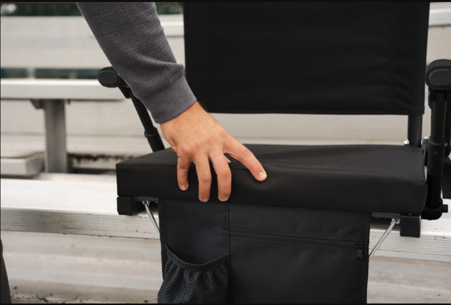 Asiento Portátil Plegable con Respaldo y Apoyabrazos  marca Cascade Mountain Tech